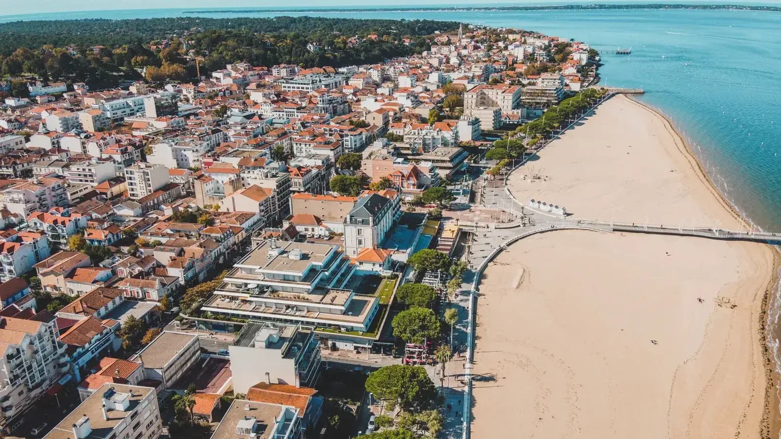 Le Bassin d’Arcachon vu du ciel — cabinet MAC LAW à Arcachon